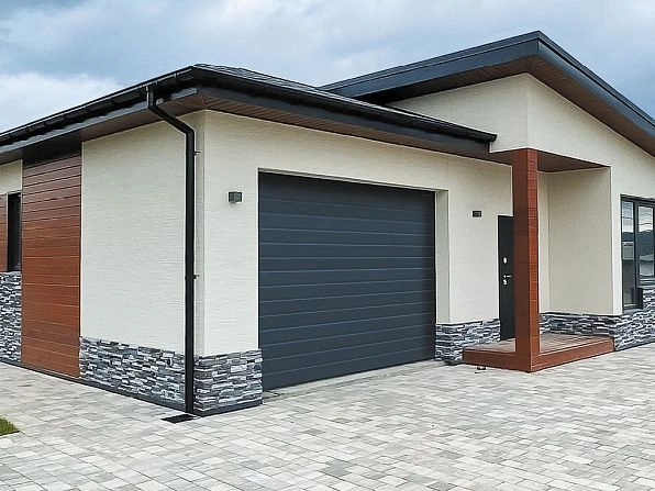 Секционные ворота 3800х2950 мм антрацитовые DoorHan RSD02, nazran.doorhan.ru