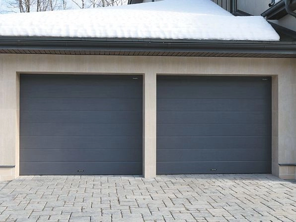 Секционные ворота 3800х2950 мм антрацитовые DoorHan RSD02, nazran.doorhan.ru